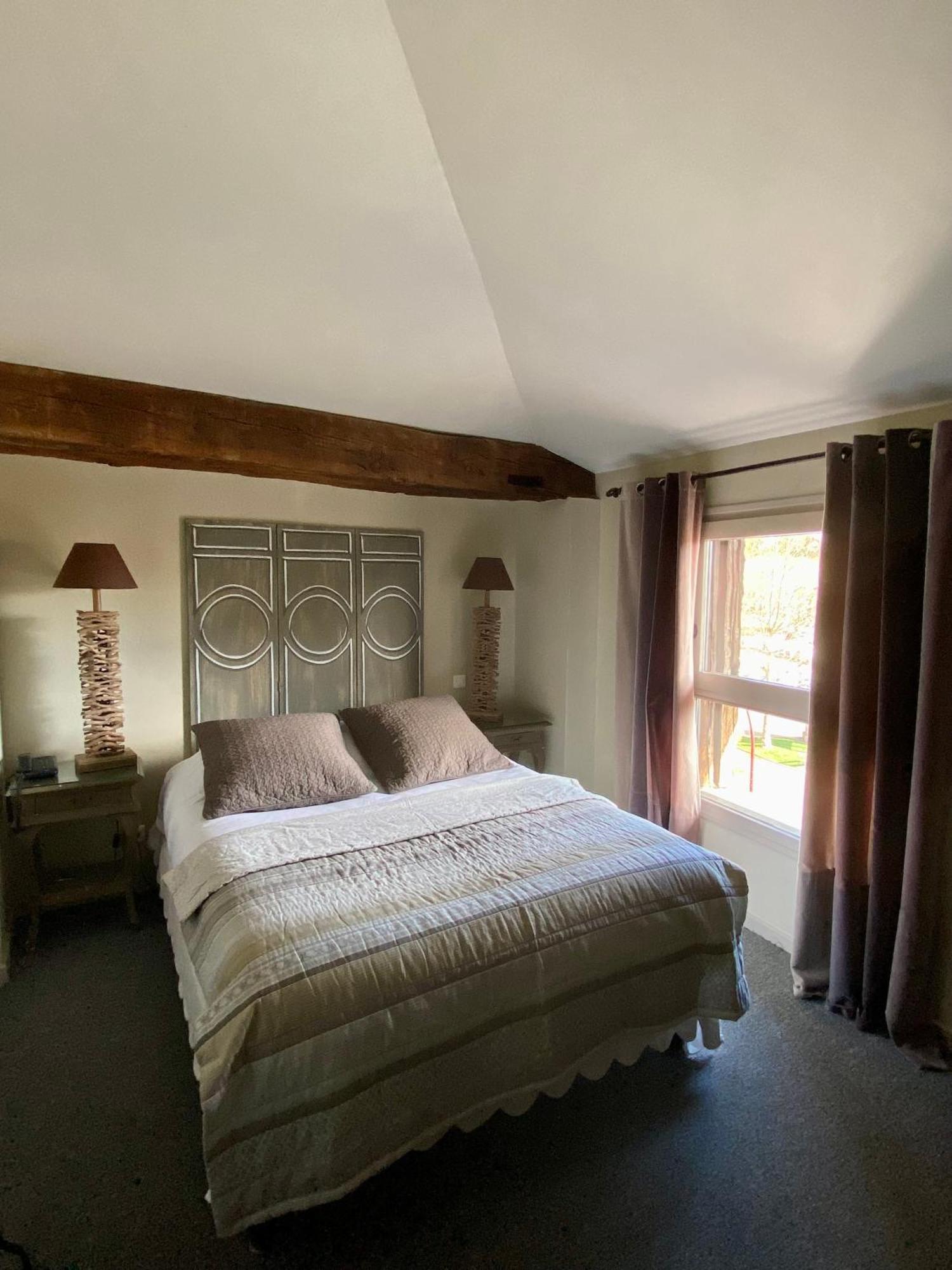 Hotel De La Tour Chatillon-sur-Chalaronne Ngoại thất bức ảnh