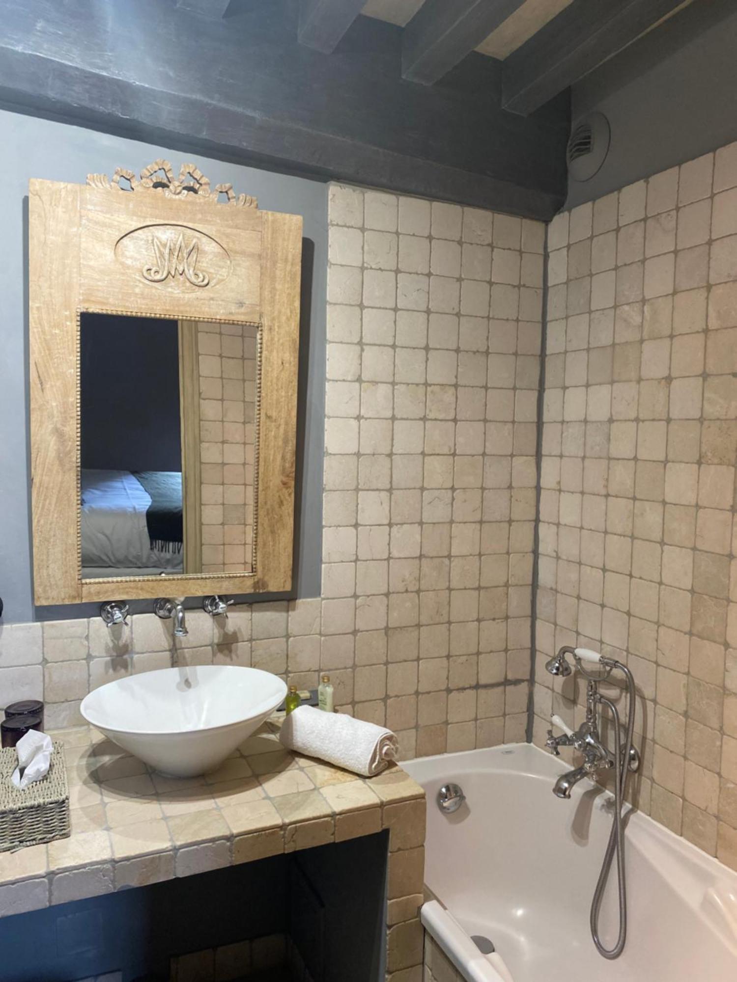 Hotel De La Tour Chatillon-sur-Chalaronne Ngoại thất bức ảnh