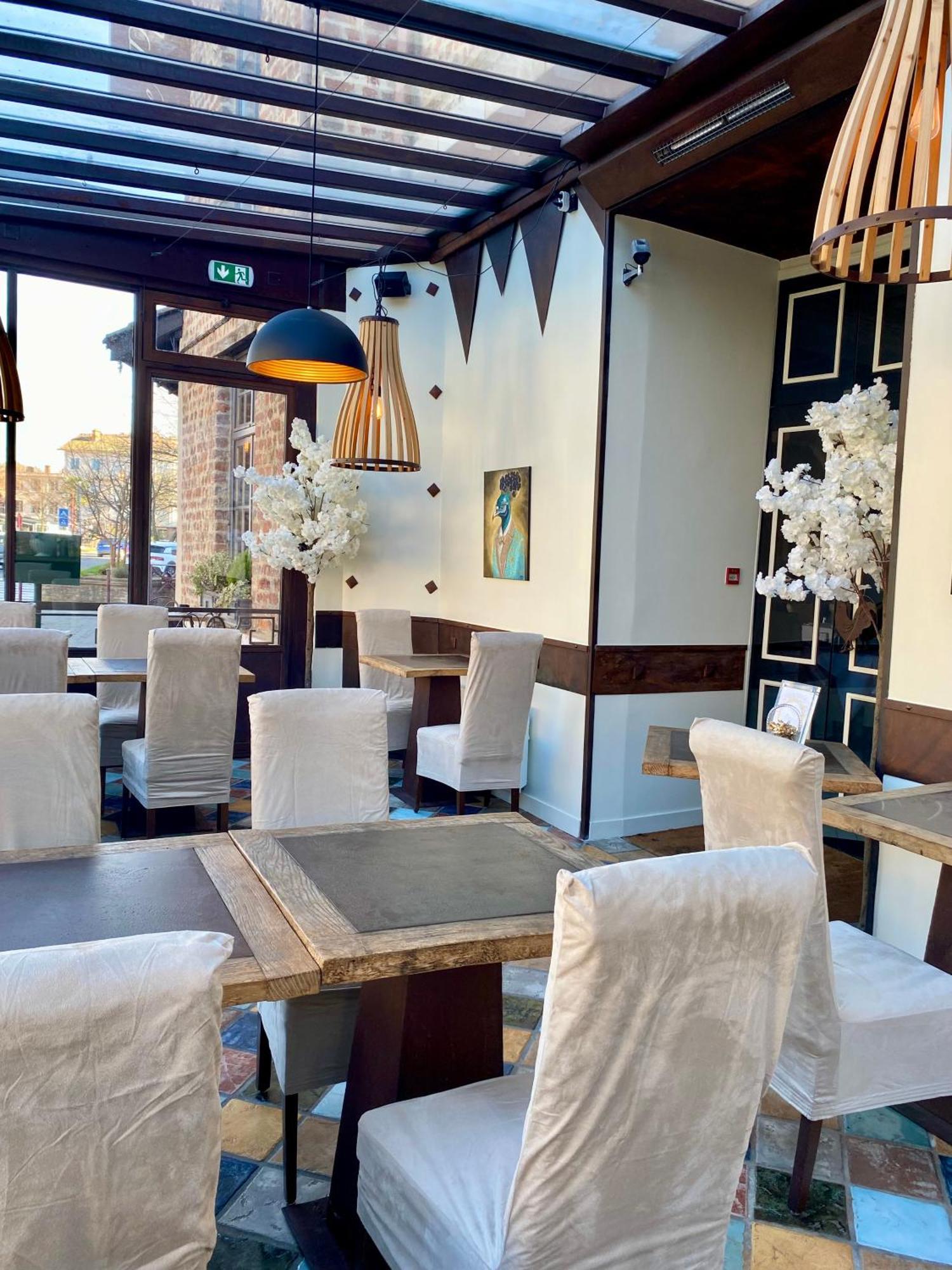Hotel De La Tour Chatillon-sur-Chalaronne Ngoại thất bức ảnh